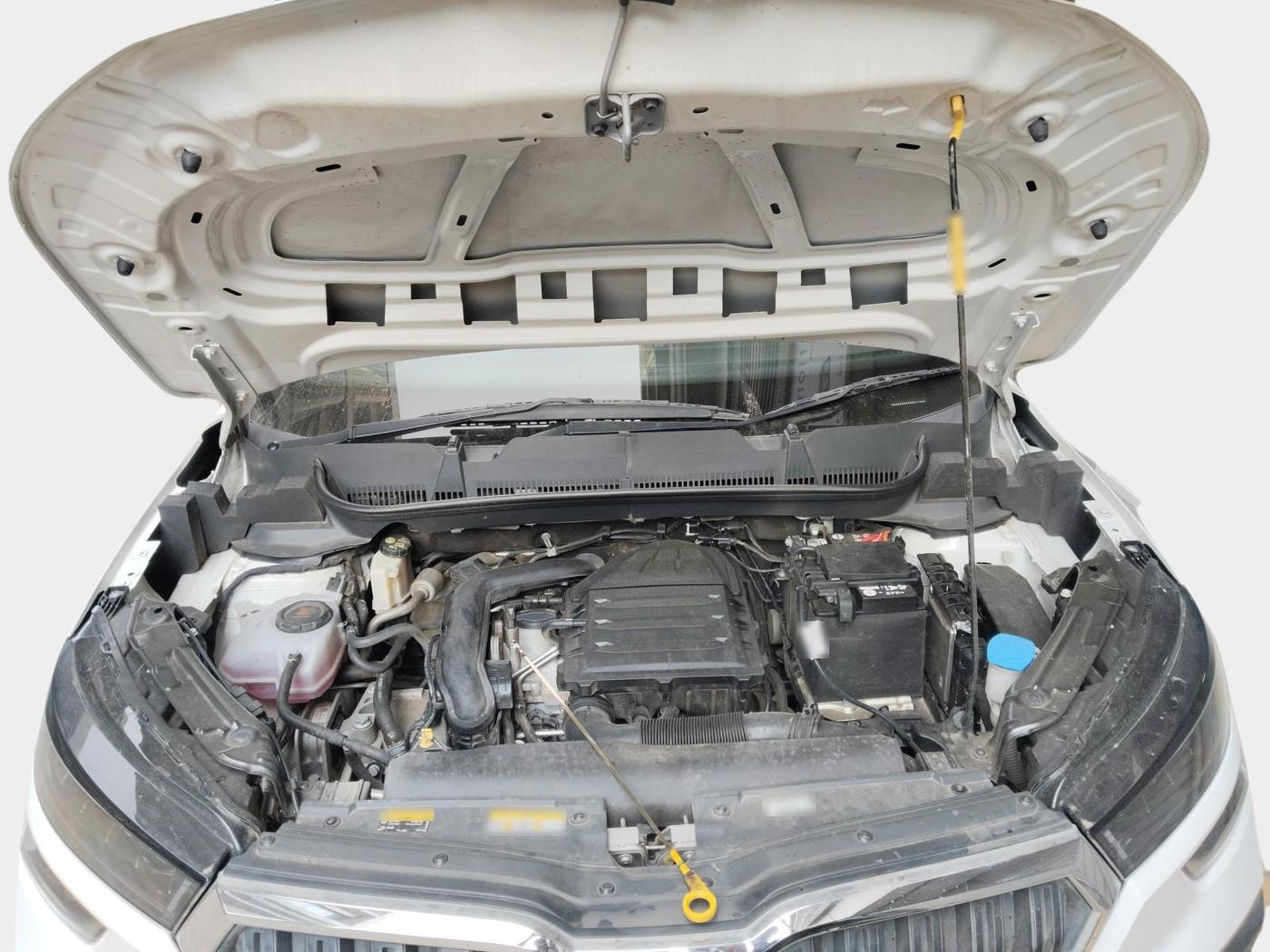 2024 Skoda KUSHAQ AMBITION 1.0L TSI MT, Petrol, Manual, 26,700 km, exterior