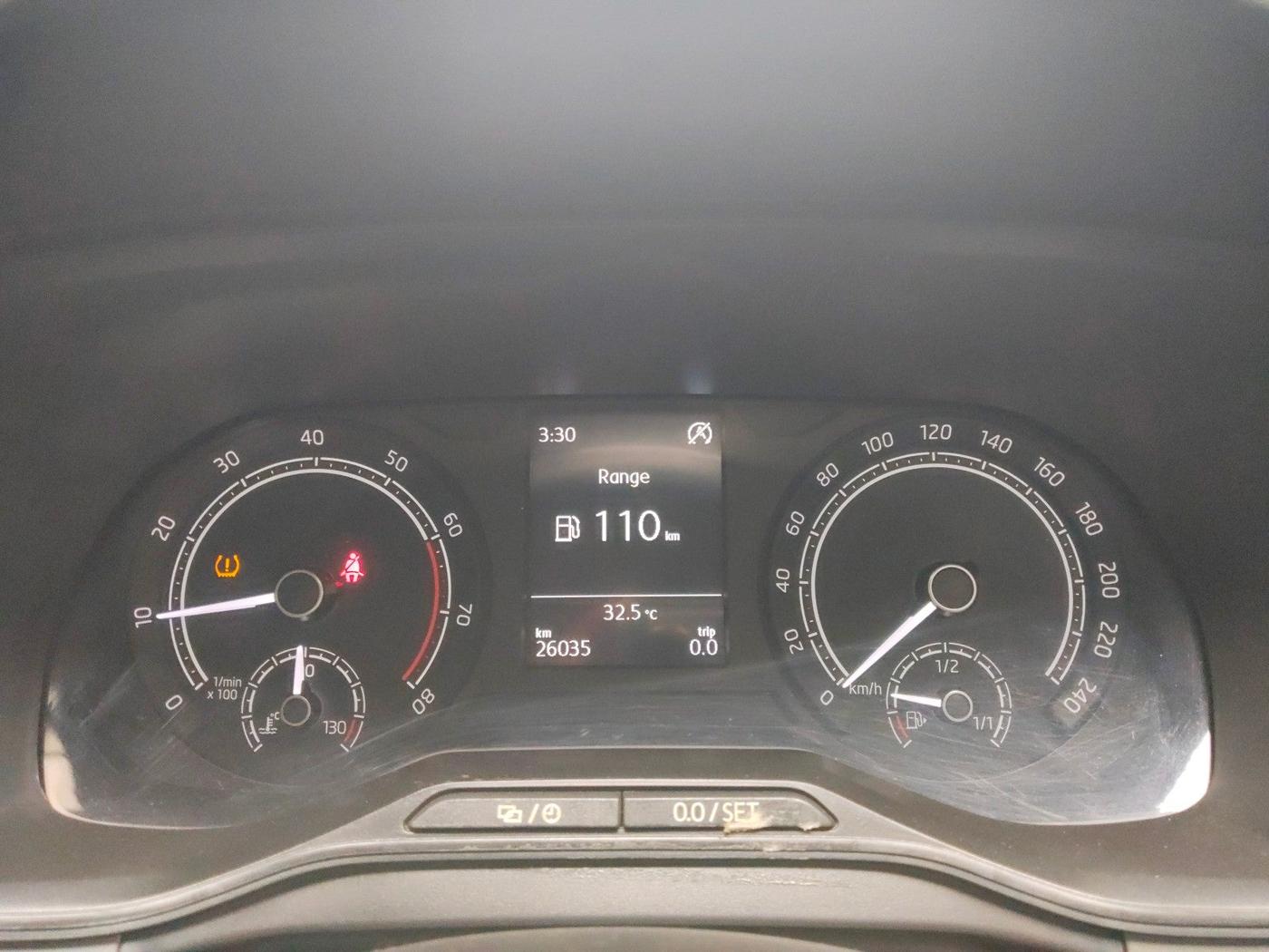 2024 Skoda KUSHAQ AMBITION 1.0L TSI MT, Petrol, Manual, 26,700 km, interior