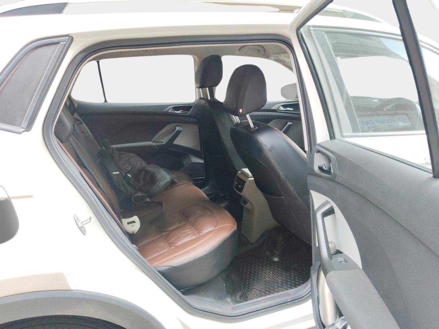 2024 Skoda KUSHAQ AMBITION 1.0L TSI MT, Petrol, Manual, 26,700 km, interior
