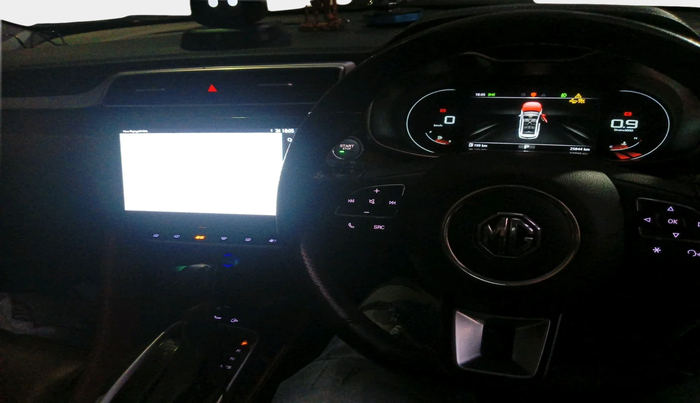 2023 MG ASTOR SAVVY 1.5 CVT S RED, Petrol, Automatic, 25,845 km, interior