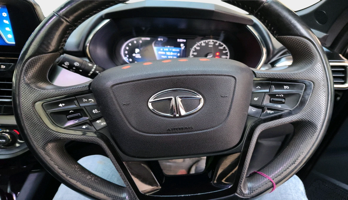2022 Tata Harrier XZA PLUS 2.0L, Diesel, Automatic, 81,181 km, interior