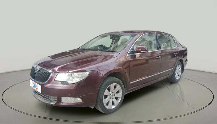 2013 Skoda Superb ELEGANCE 1.8 TSI AT, Petrol, Automatic, 1,01,918 km, exterior