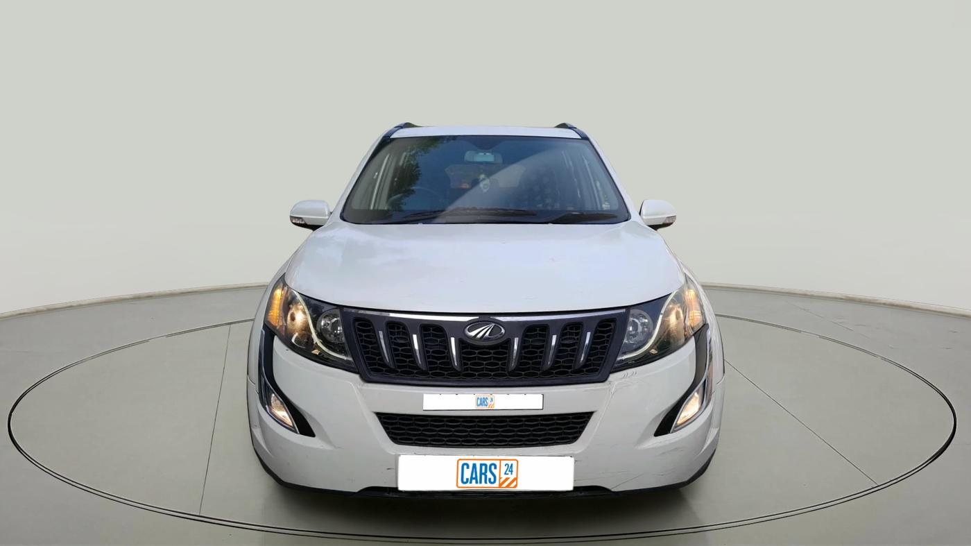 2015 Mahindra XUV500 W8, Diesel, Manual, 9,60,000 km, exterior