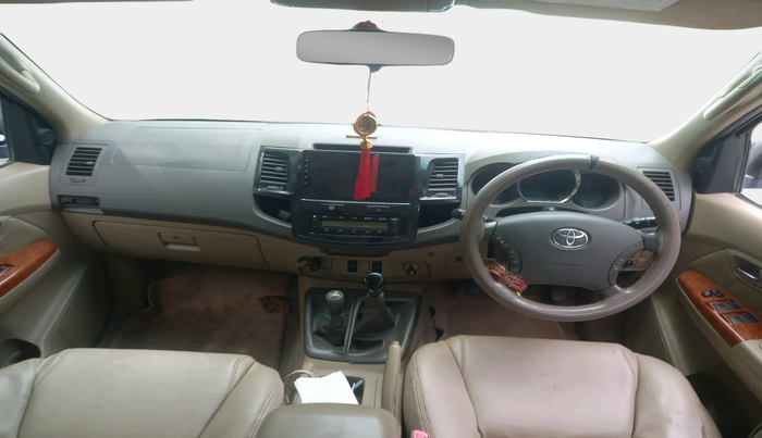 2011 Toyota Fortuner 3.0 4X4 MT, Diesel, Manual, 1,51,602 km, interior