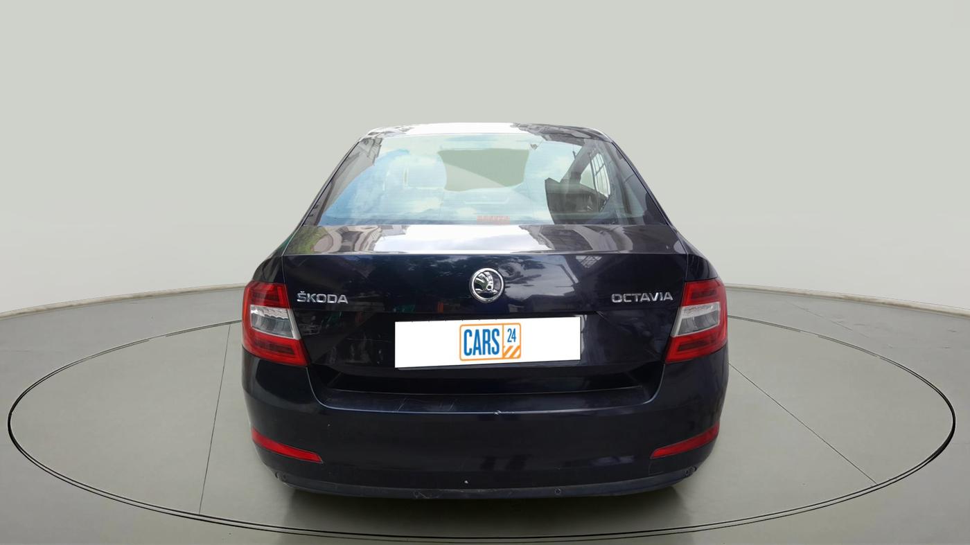 2015 Skoda Octavia Elegance 2.0 TDI AT, Diesel, Automatic, 1,07,841 km, exterior