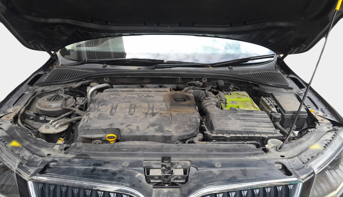 2015 Skoda Octavia Elegance 2.0 TDI AT, Diesel, Automatic, 1,07,841 km, exterior