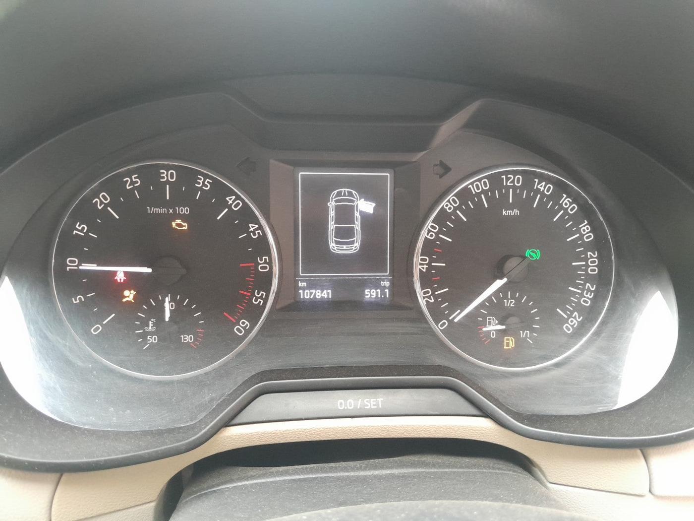 2015 Skoda Octavia Elegance 2.0 TDI AT, Diesel, Automatic, 1,07,841 km, interior