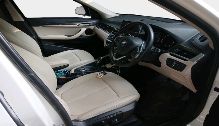 2022 BMW X1 sDrive20i xLine, Petrol, Automatic, 10,502 km, interior