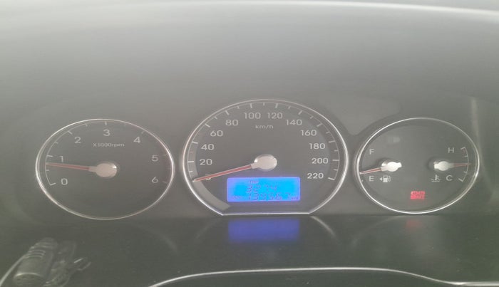 2010 Hyundai Santa Fe 2 WD, Diesel, Manual, 1,40,000 km, interior