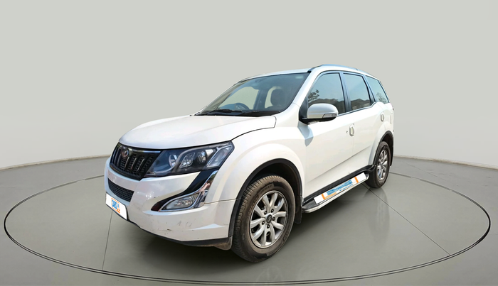 2018 Mahindra XUV500 W10 AT, Diesel, Automatic, 2,53,637 km, exterior