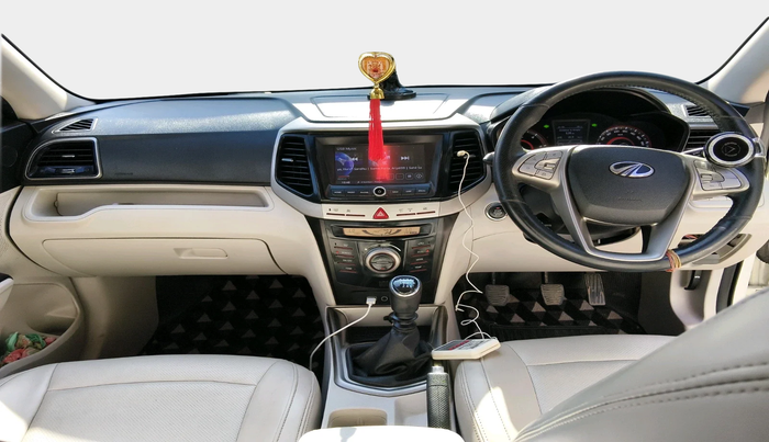 2020 Mahindra XUV300 W8 1.5 DIESEL, Diesel, Manual, 61,647 km, interior