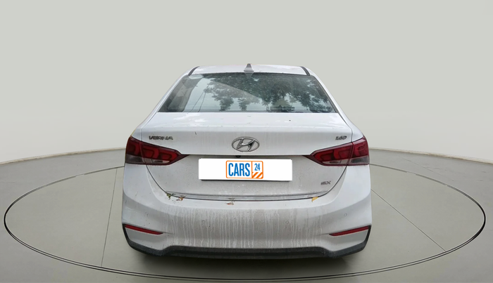 2017 Hyundai Verna 1.6 CRDI SX + AT, Diesel, Automatic, 90,802 km, exterior