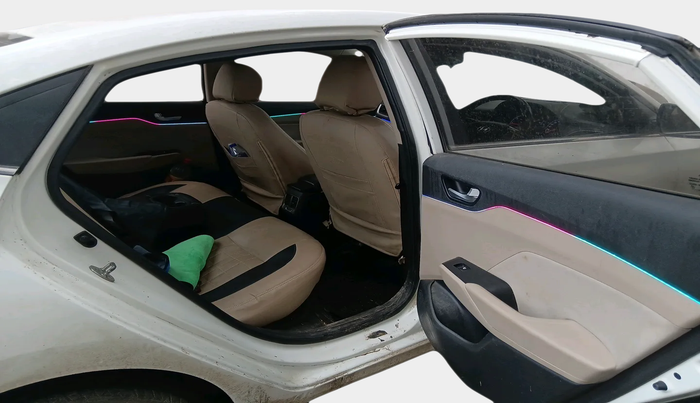 2017 Hyundai Verna 1.6 CRDI SX + AT, Diesel, Automatic, 90,802 km, interior