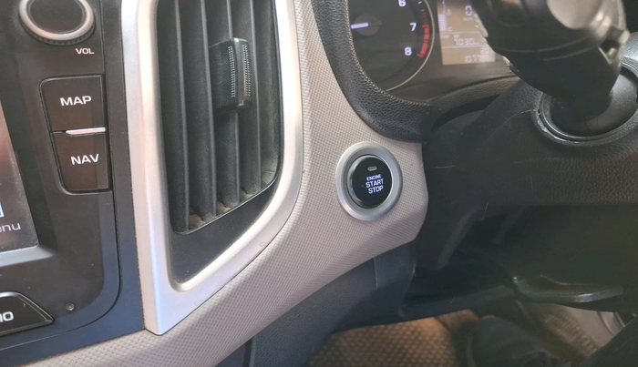 2018 Hyundai Creta SX 1.6 PETROL, Petrol, Manual, 1,07,788 km, interior