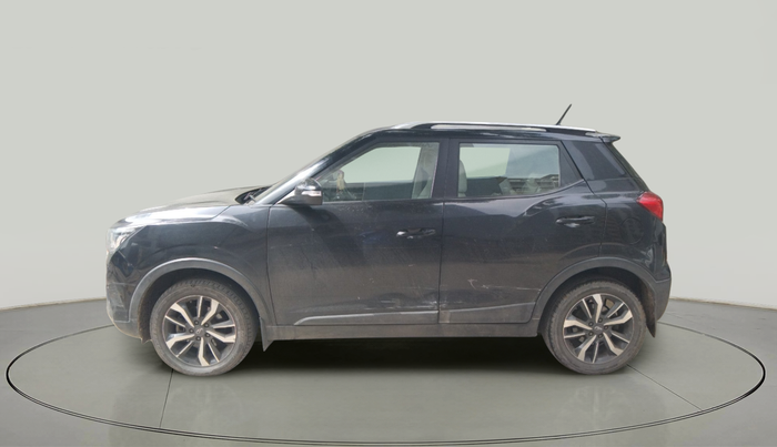 2019 Mahindra XUV300 W8 (O) 1.5 DIESEL, Diesel, Manual, 85,864 km, exterior