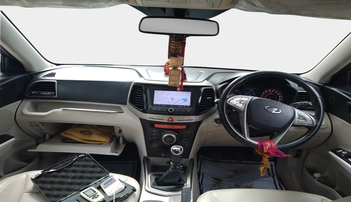 2019 Mahindra XUV300 W8 (O) 1.5 DIESEL, Diesel, Manual, 85,864 km, interior