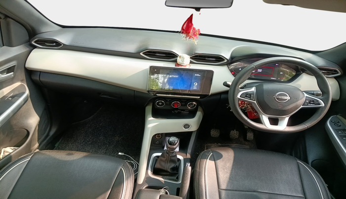 2023 Nissan MAGNITE XV MT, Petrol, Manual, 19,366 km, interior