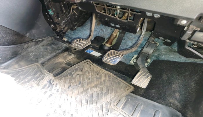 2016 Maruti Vitara Brezza ZDI, Diesel, Manual, 1,59,252 km, interior