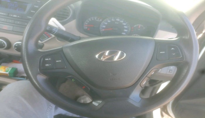 2018 Hyundai Xcent S 1.2, Petrol, Manual, 1,19,847 km, interior