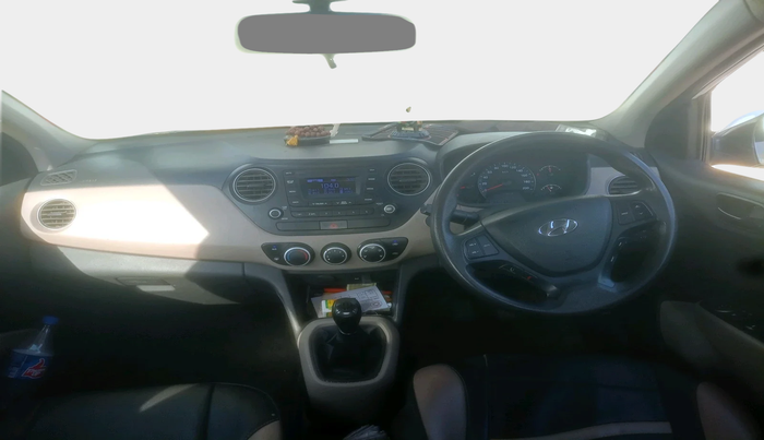 2018 Hyundai Xcent S 1.2, Petrol, Manual, 1,19,847 km, interior