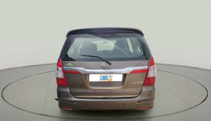 2016 Toyota Innova 2.5 GX 7 STR, Diesel, Manual, 1,27,048 km, exterior