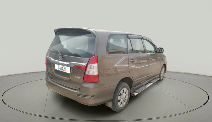 2016 Toyota Innova 2.5 GX 7 STR, Diesel, Manual, 1,27,048 km, exterior