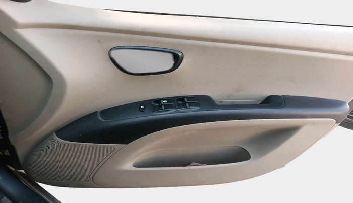 2012 Hyundai i10 MAGNA 1.1, Petrol, Manual, 95,640 km, interior