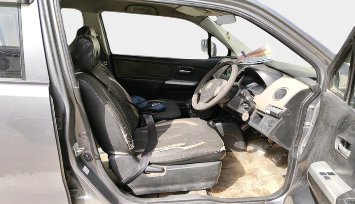 2015 Maruti Wagon R 1.0 LXI, Petrol, Manual, 86,808 km, interior