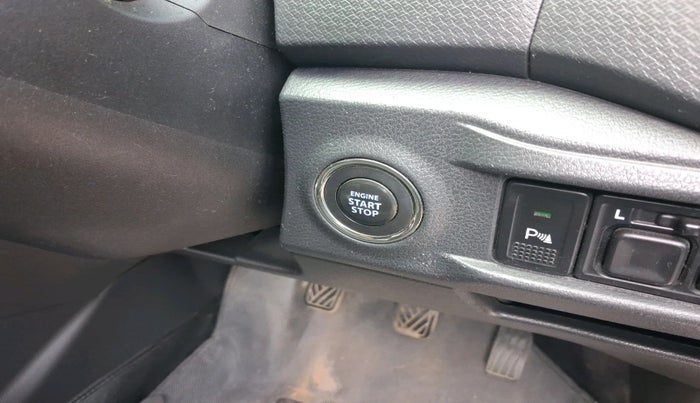 2016 Maruti Vitara Brezza ZDI PLUS, Diesel, Manual, 1,21,853 km, interior