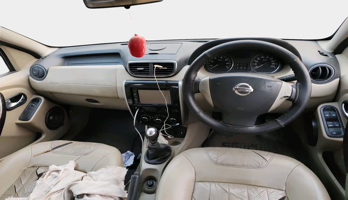 2014 Nissan Terrano XV D THP 110 PS, Diesel, Manual, 1,20,577 km, interior