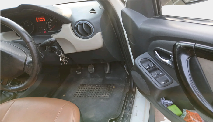 2012 Renault Duster 110 PS RXZ DIESEL, Diesel, Manual, 1,68,402 km, interior