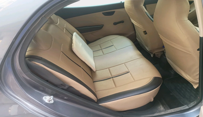 2017 Hyundai Eon ERA +, Petrol, Manual, 69,732 km, interior