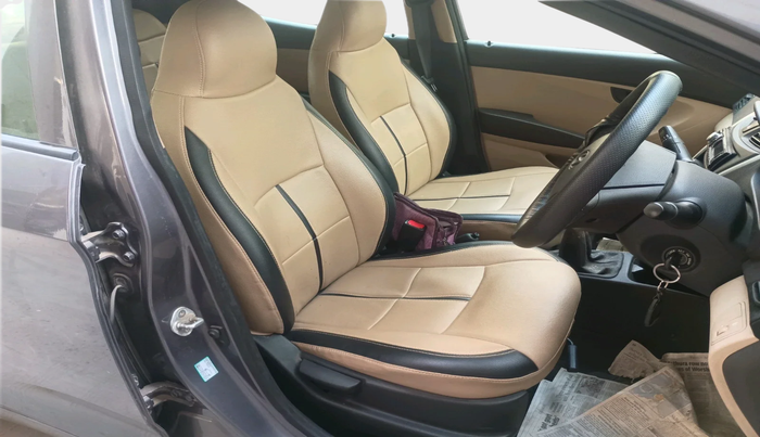 2017 Hyundai Eon ERA +, Petrol, Manual, 69,732 km, interior