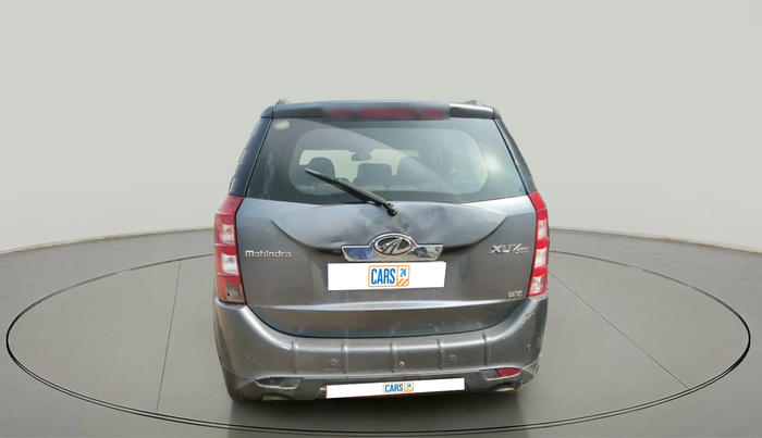 2015 Mahindra XUV500 W8, Diesel, Manual, 1,20,126 km, exterior