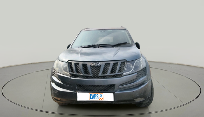 2015 Mahindra XUV500 W8, Diesel, Manual, 1,20,126 km, exterior