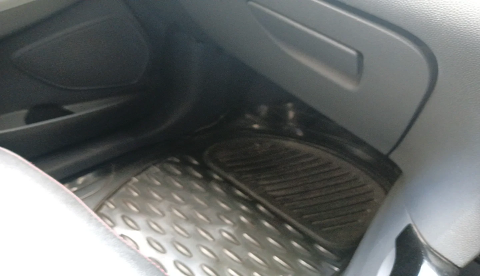 2014 Ford Ecosport TITANIUM 1.5L DIESEL (OPT), Diesel, Manual, 1,33,004 km, interior