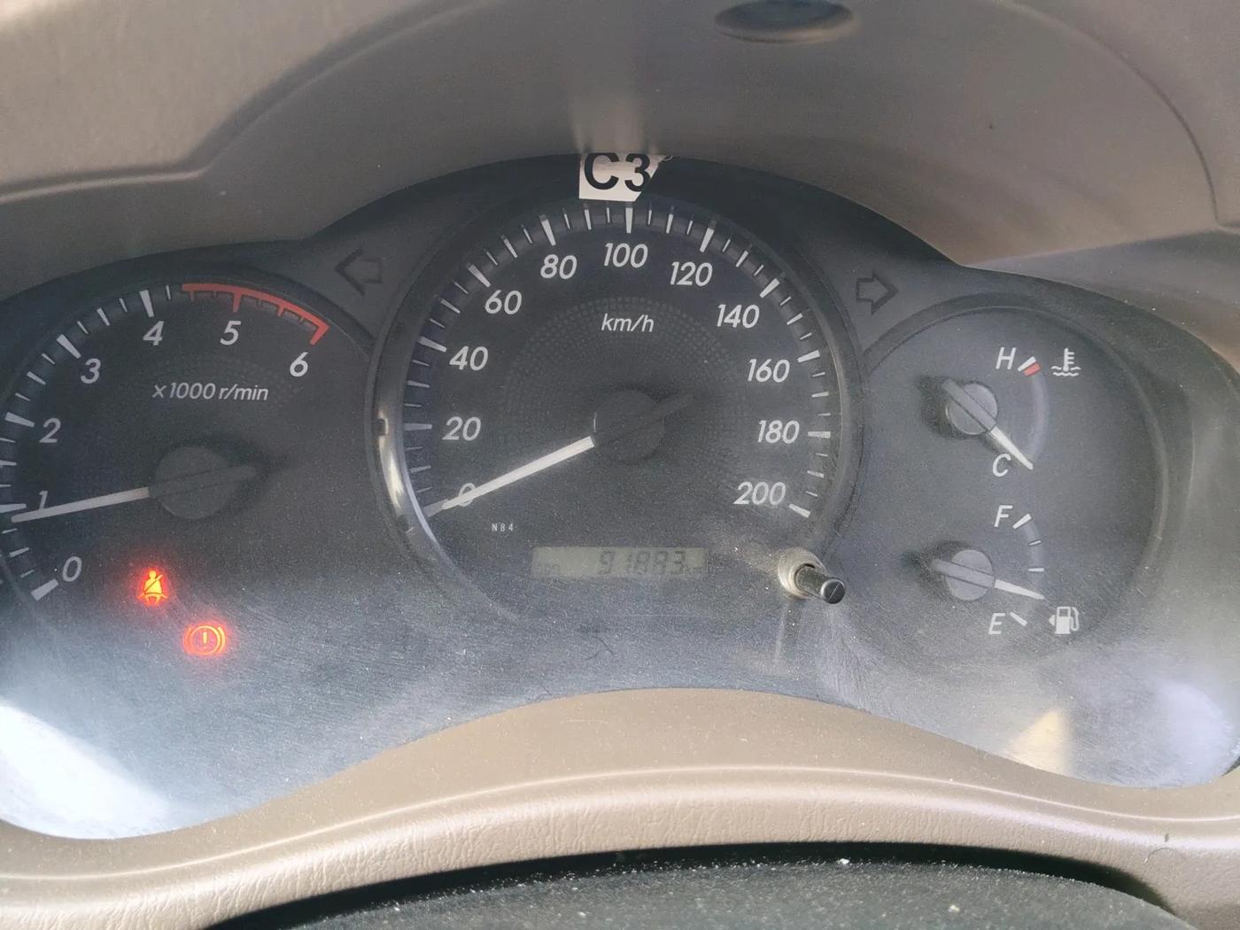 2015 Toyota Innova 2.5 GX 7 STR, Diesel, Manual, 91,883 km, interior