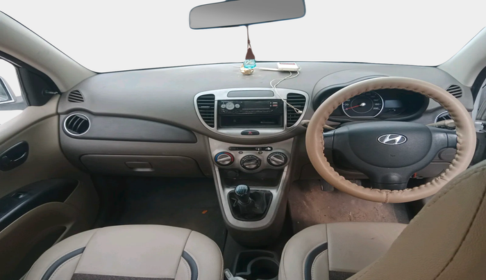 2014 Hyundai i10 MAGNA 1.1, Petrol, Manual, 61,059 km, interior