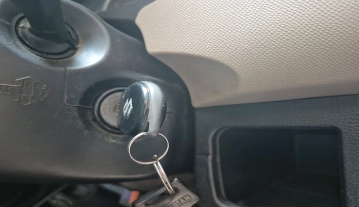 2014 Maruti Wagon R 1.0 VXI, Petrol, Manual, 68,343 km, interior