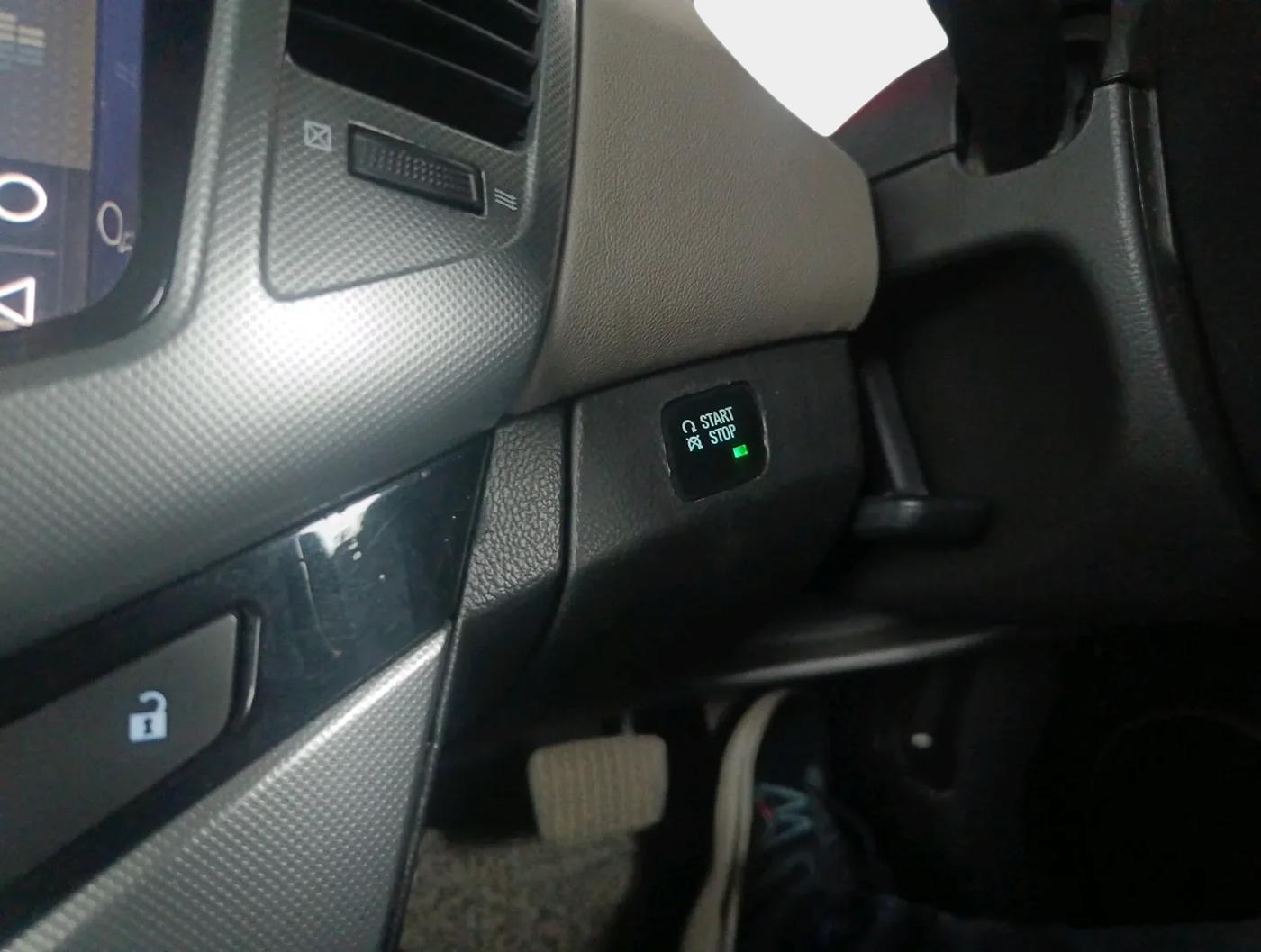 2013 Chevrolet Cruze LTZ AT, Diesel, Automatic, 95,670 km, interior