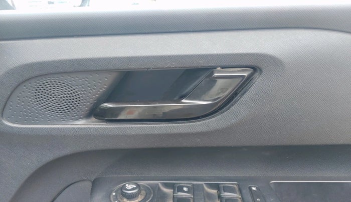 2022 Tata PUNCH ADVENTURE MT, Petrol, Manual, 30,799 km, interior