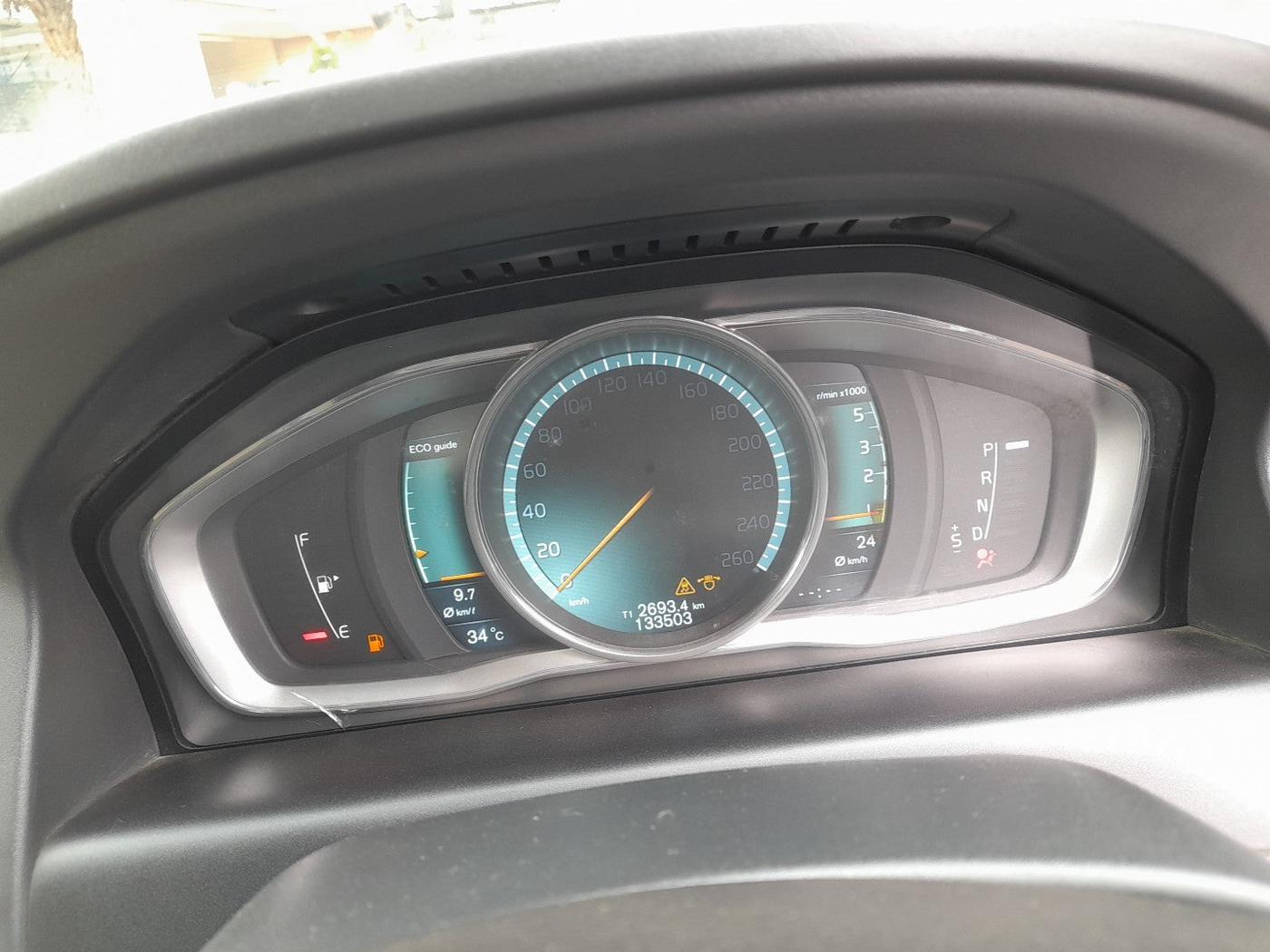 2013 Volvo XC 60 D4 SUMMUM, Diesel, Automatic, 1,33,503 km, interior