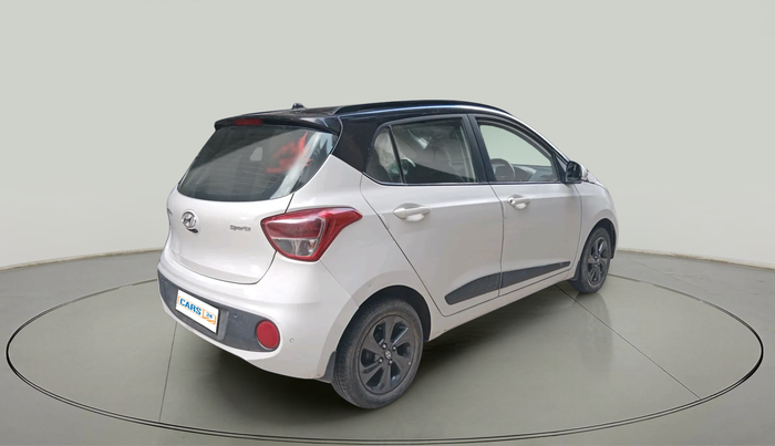 2018 Hyundai Grand i10 SPORTZ 1.2 KAPPA VTVT DUAL TONE, Petrol, Manual, 30,018 km, exterior