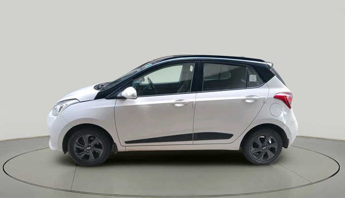 2018 Hyundai Grand i10 SPORTZ 1.2 KAPPA VTVT DUAL TONE, Petrol, Manual, 30,018 km, exterior