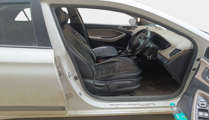 2015 Hyundai Elite i20 SPORTZ 1.4 CRDI, Diesel, Manual, 1,15,427 km, interior