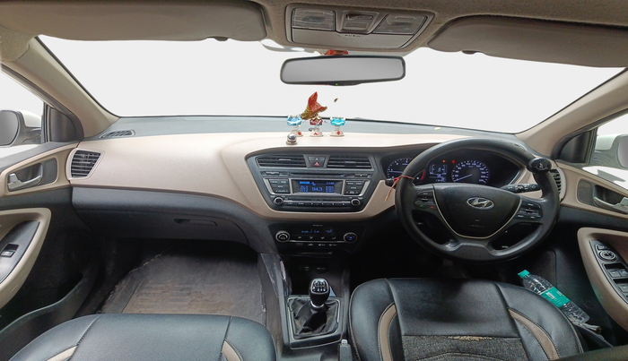 2015 Hyundai Elite i20 SPORTZ 1.4 CRDI, Diesel, Manual, 1,15,427 km, interior