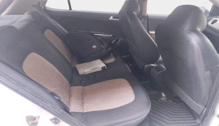 2016 Hyundai Grand i10 SPORTZ 1.2 KAPPA VTVT, Petrol, Manual, 84,034 km, interior