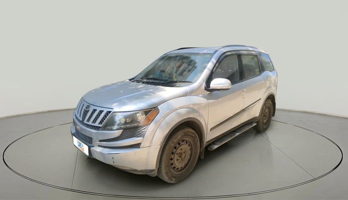 2015 Mahindra XUV500 W6, Diesel, Manual, 1,29,846 km, exterior