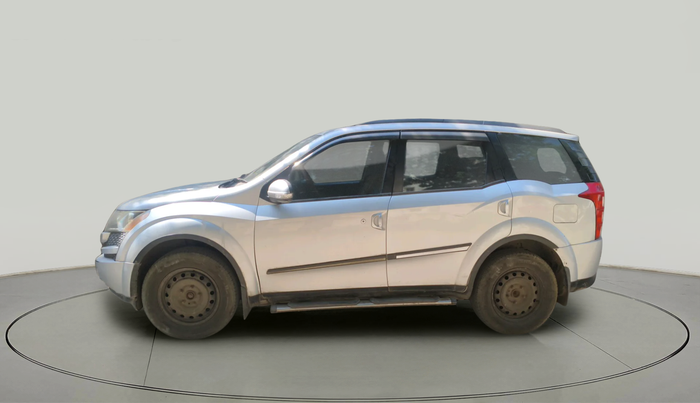 2015 Mahindra XUV500 W6, Diesel, Manual, 1,29,846 km, exterior