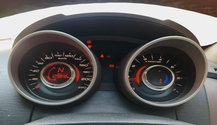 2015 Mahindra XUV500 W6, Diesel, Manual, 1,29,846 km, interior